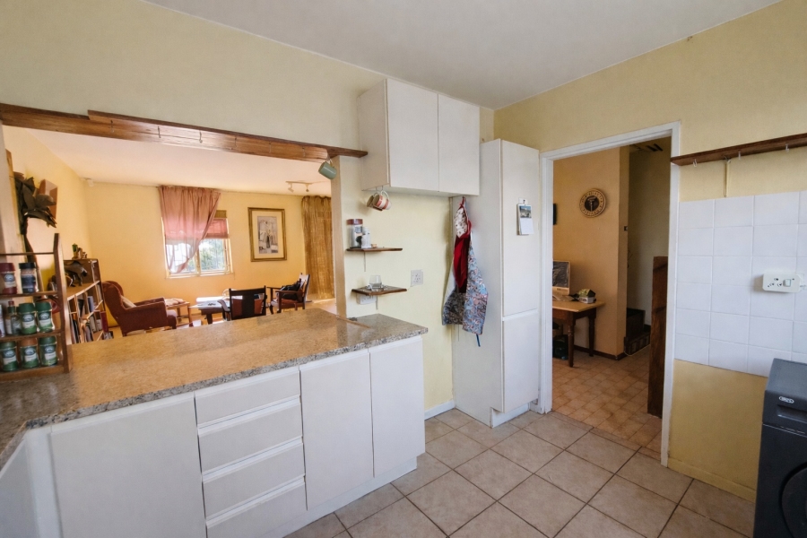 3 Bedroom Property for Sale in Sunridge Western Cape